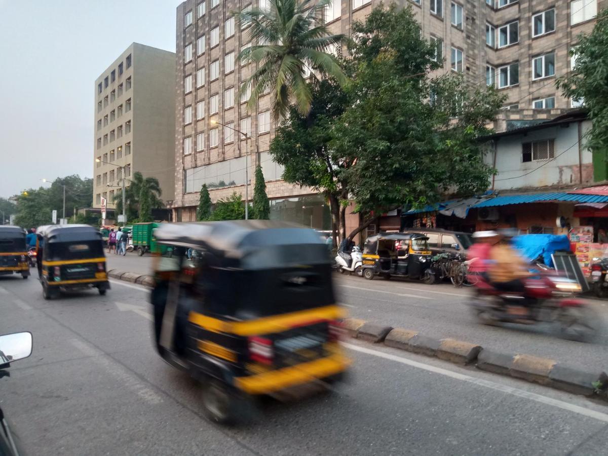 Osi Apartments Andheri East Mumbai Exterior photo